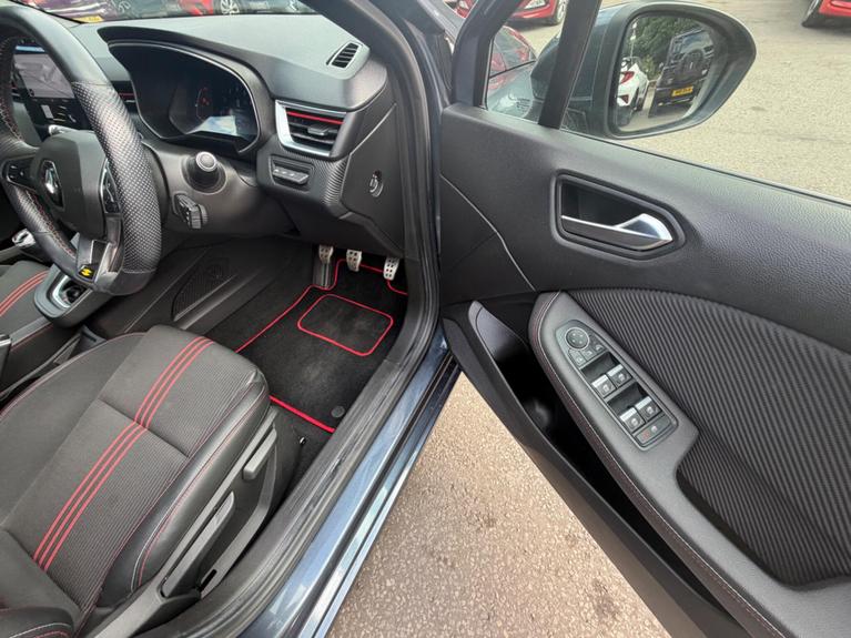 Used Renault Clio HK20WTU 9