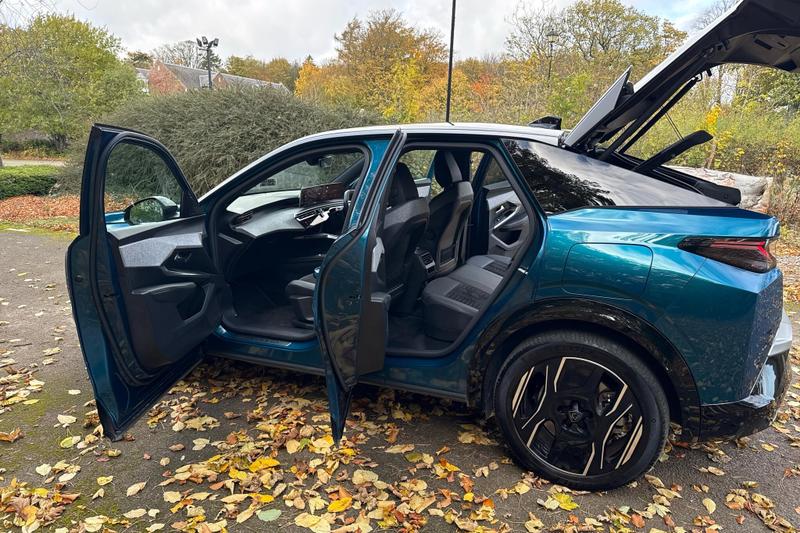 Used Peugeot E-3008 NV24RXT 19