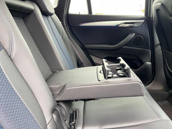 BMW X1 Photo at-1196f5e1fdb34c9e947e7321e5aea036.jpg