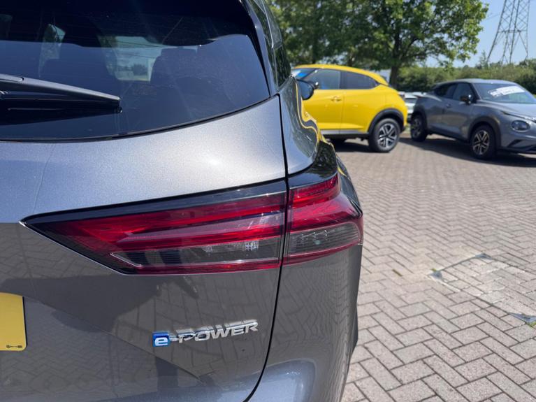 Used Nissan Qashqai HK72GJE 17