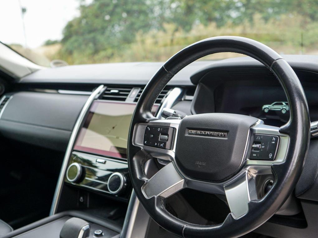 Used Land Rover Discovery AJ71EZW 26