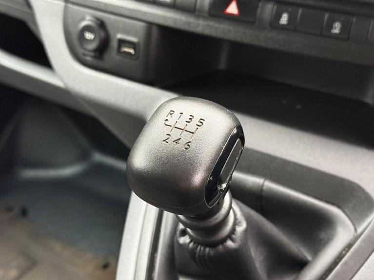 Used Vauxhall Vivaro LB70LKC 16