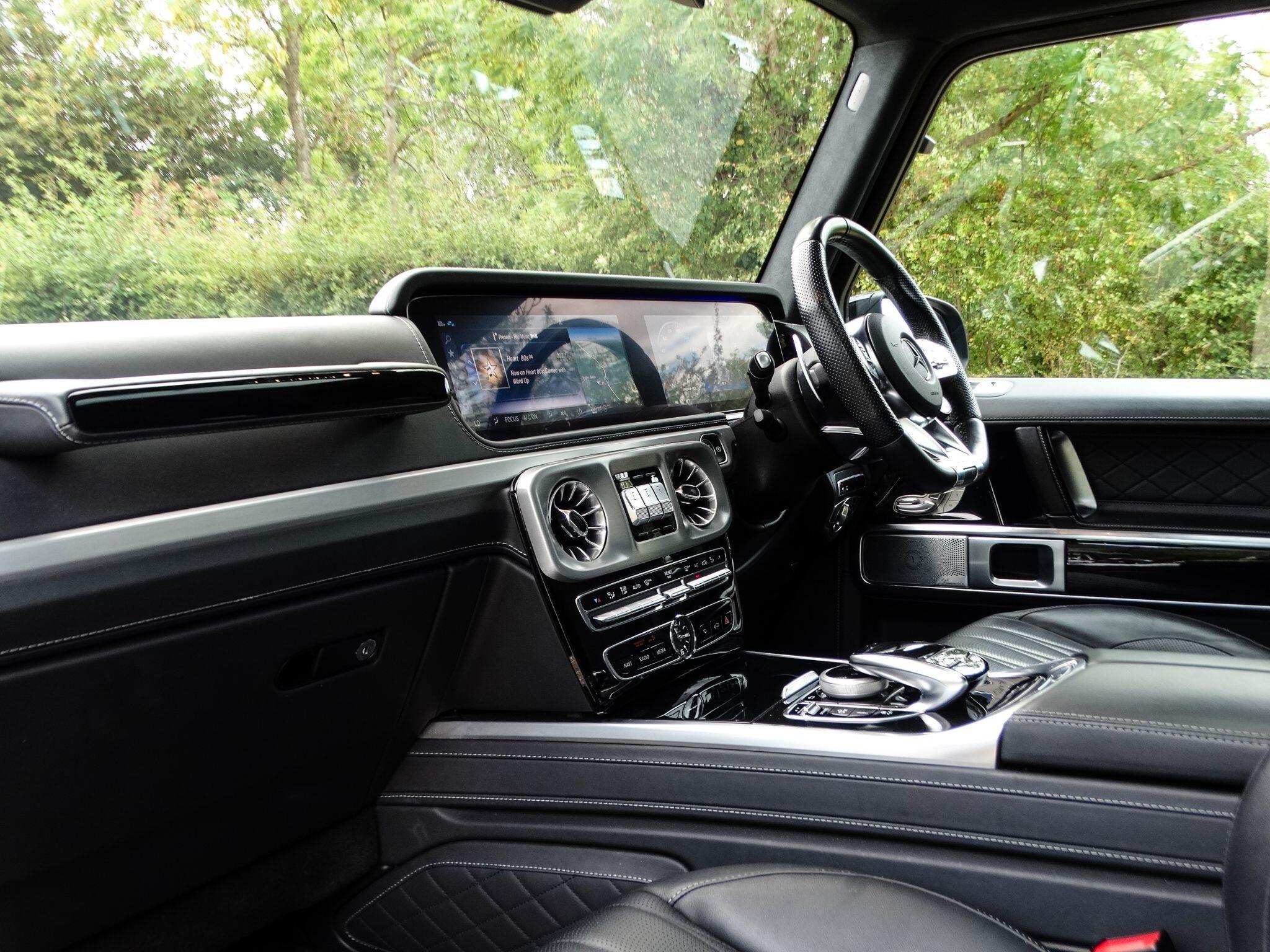 Mercedes-Benz G Class 4.0 G63 V8 BiTurbo AMG SpdS+9GT 4MATIC Euro 6 (s/s) 5dr — photo 19