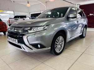 Mitsubishi Outlander Photo 2