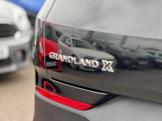 Vauxhall Grandland X Photo at-124033e78ad9487aad3dd6a38a6fa25f.jpg