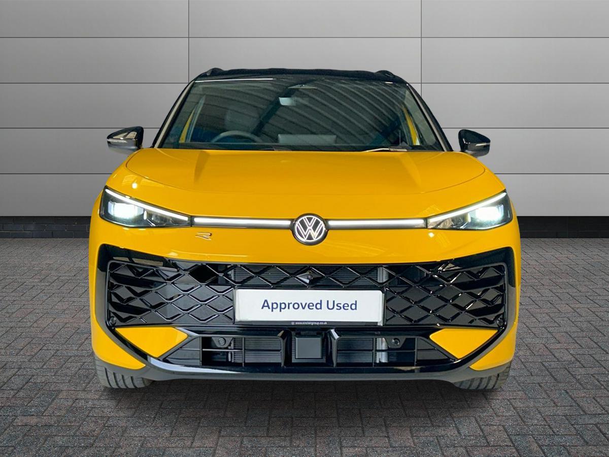 Volkswagen T-Roc Photo at-126106b3b5f7459285970aedbcbe5e18.jpg