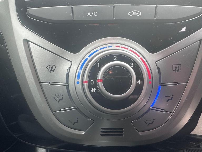 Used Hyundai ix20 WP68JUE 14
