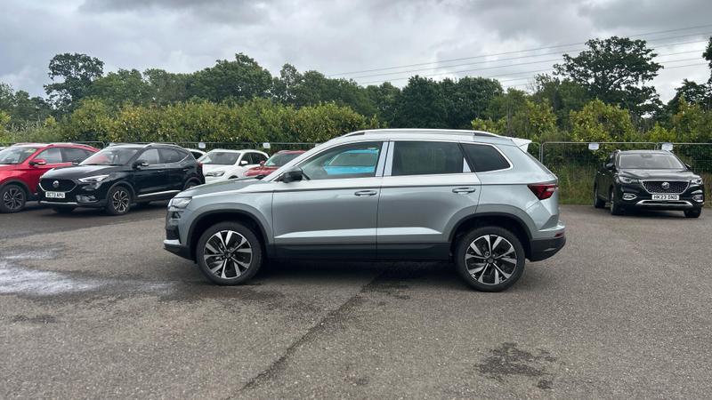 Skoda Karoq Photo at-12c2c25eaf7e4081a5b40e392b5259e2.jpg