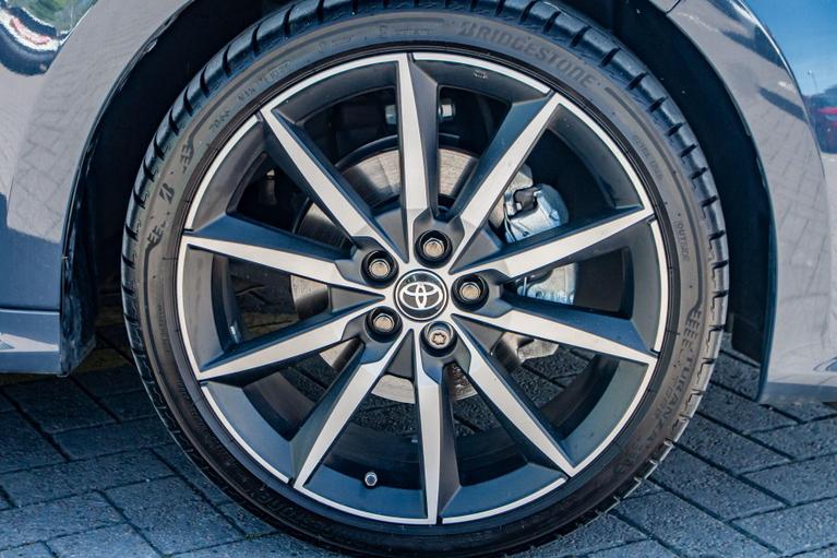 Used Toyota Yaris WR25UFB 17
