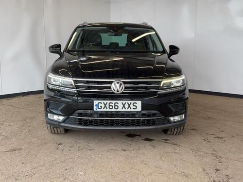 Volkswagen TIGUAN Photo at-139d2545060044feaee3a6e593aa77b4.jpg