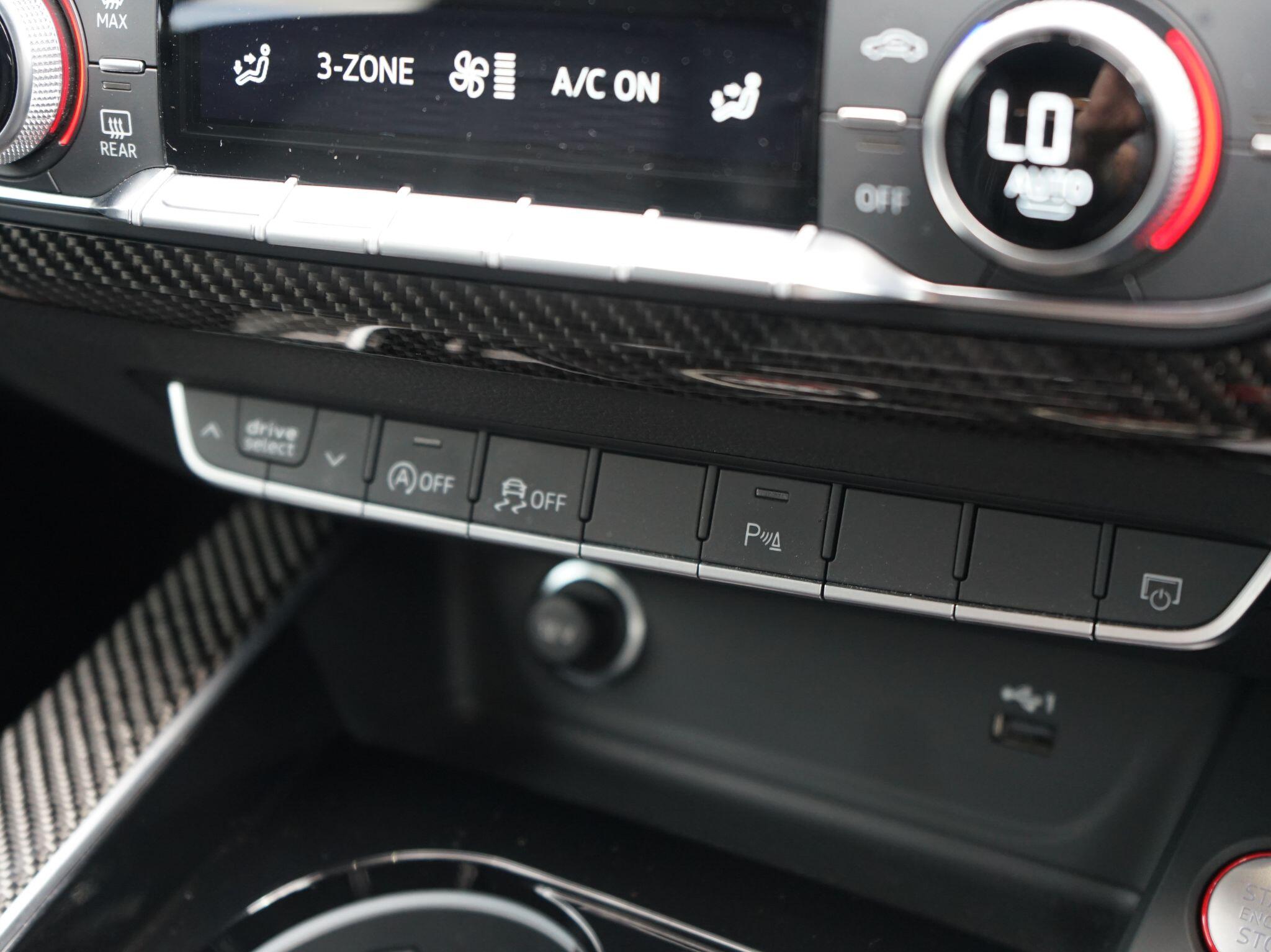 Audi RS4 Avant 2.9 TFSI V6 Carbon Black Estate 5dr Petrol Tiptronic quattro Euro 6 (s/s) (450 ps) — photo 47
