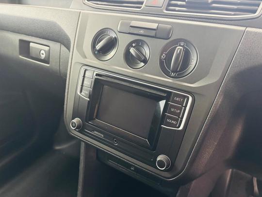 Volkswagen Caddy Maxi Photo at-13b773ac46514f4d9b37cc1439ff1426.jpg