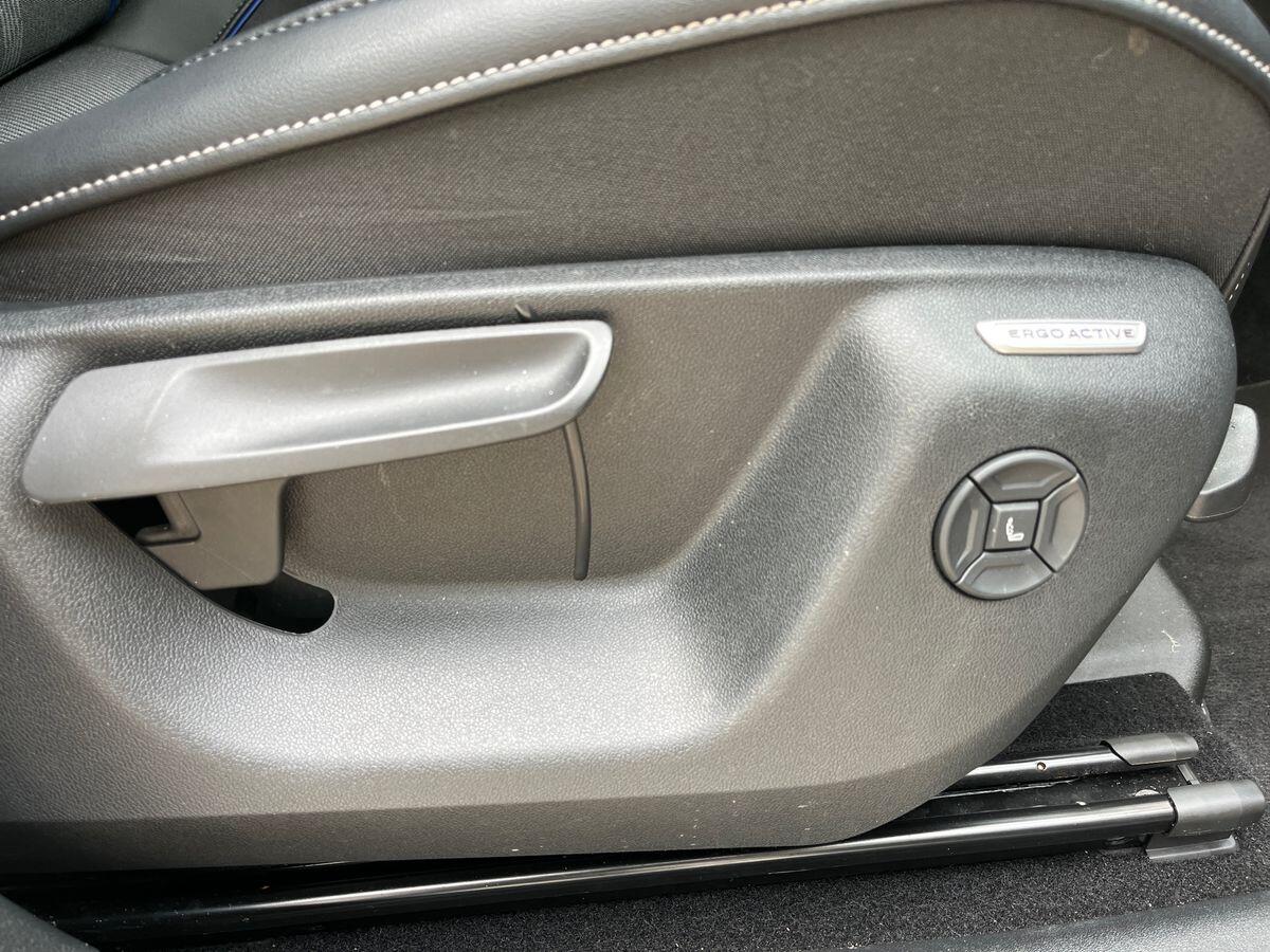 Volkswagen Tiguan Photo at-13b7f0ce64d34b248858047bf5b2b206.jpg
