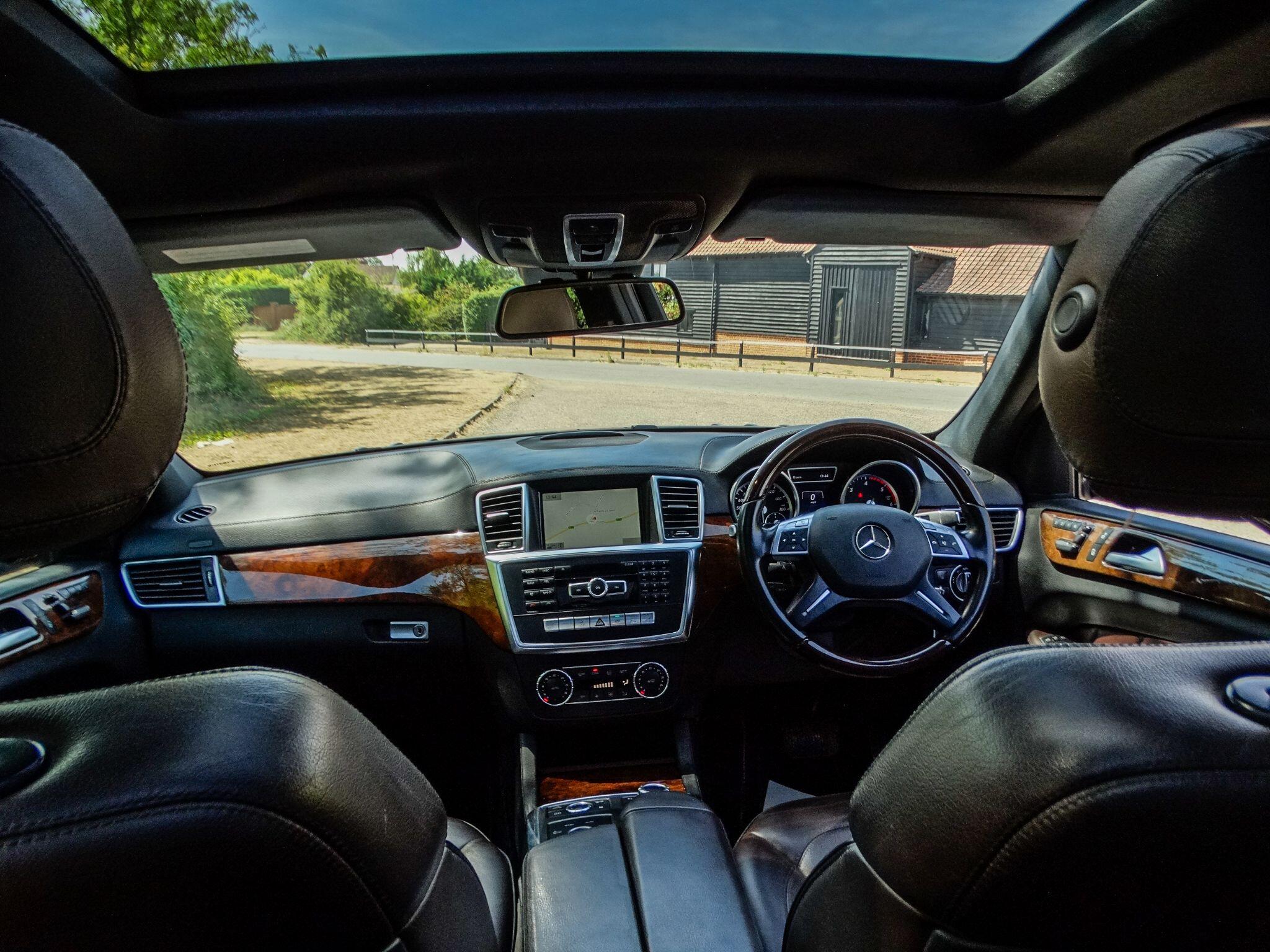 Mercedes-Benz GL Class 3.0 GL350 V6 BlueTEC AMG Sport G-Tronic+ 4WD Euro 6 (s/s) 5dr — photo 14