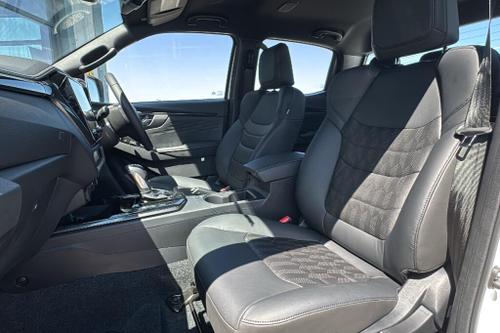 Isuzu D-MAX Photo at-13d269da952c4c31b68756b25a810f85.jpg