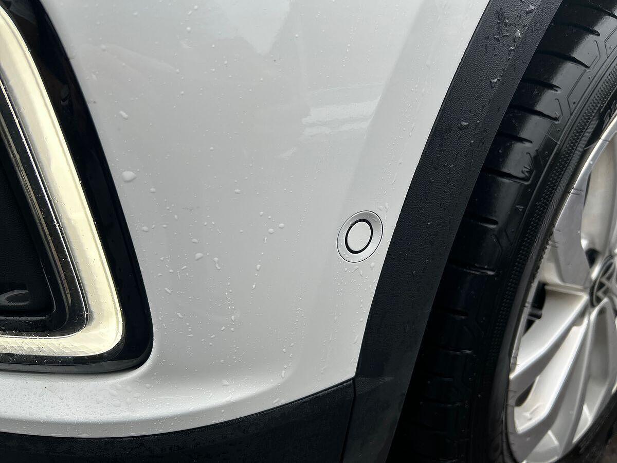 Volkswagen T-Roc Photo at-13d7bfe2dc1c49ddbb37759d94450f04.jpg