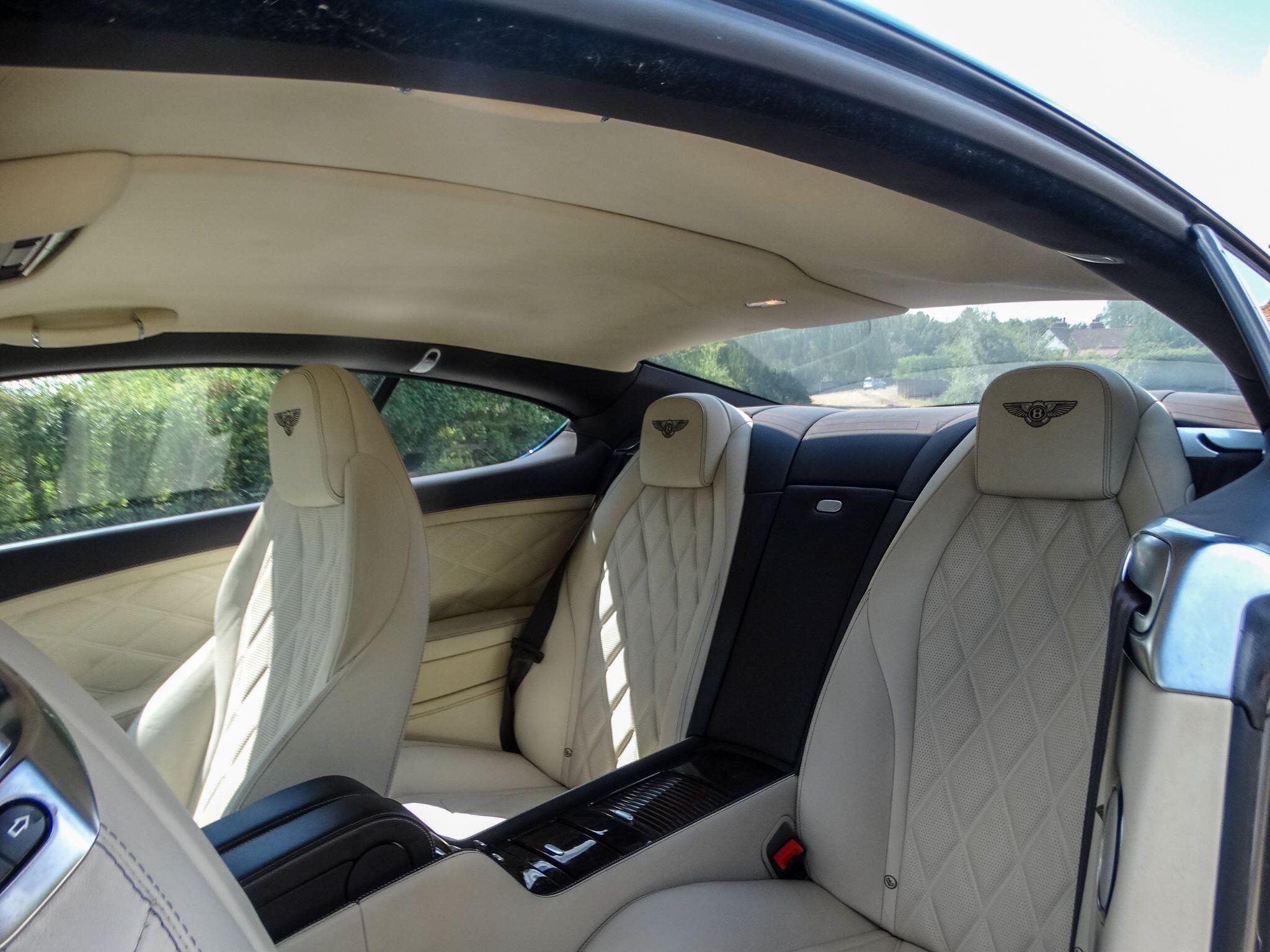 Bentley Continental 6.0 GT 2dr — photo 14