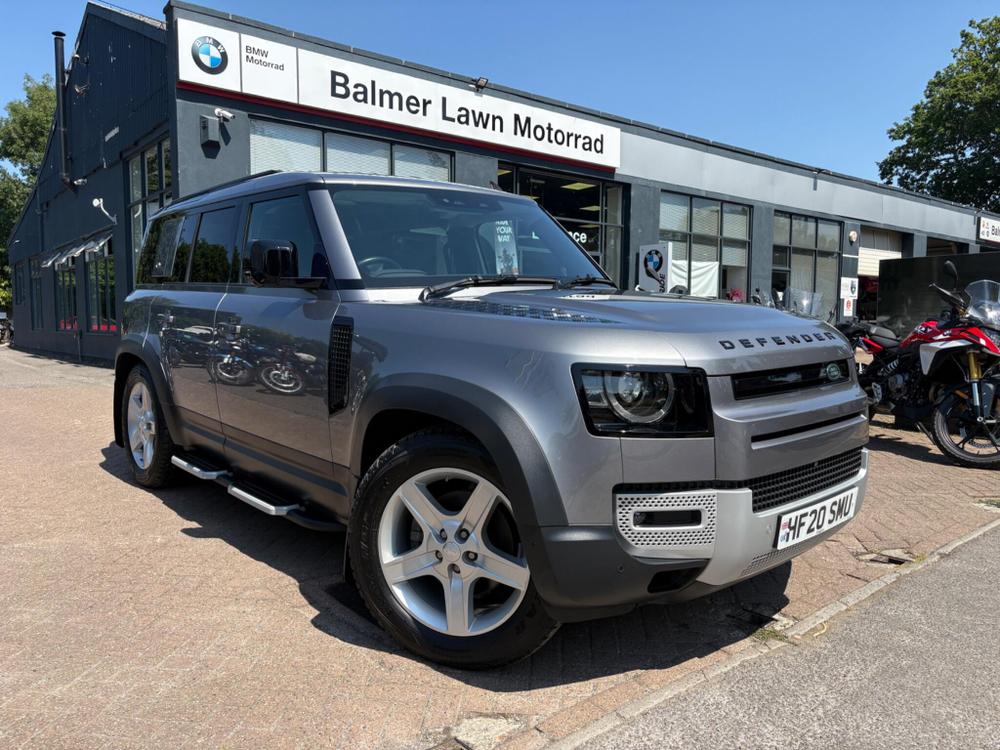 Land Rover Defender 110 Photo at-140b60f7d08d46ecb1c0be3928ca7ae7.jpg