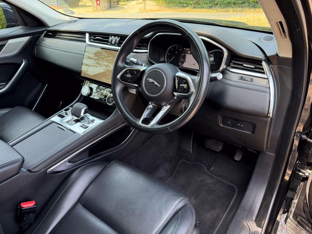 Used Jaguar F-PACE VU21CZX 13
