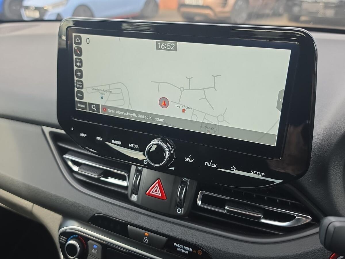 Hyundai i30 2025