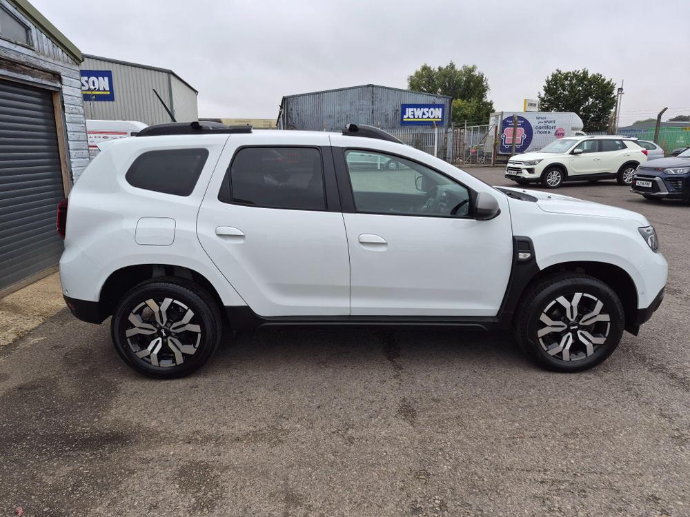 Dacia Duster Photo at-145cc08ee47e4d08a70e794d328b331b.jpg