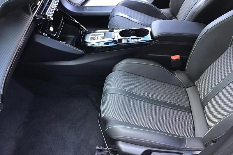 Used Peugeot 2008 KM74MLL 32