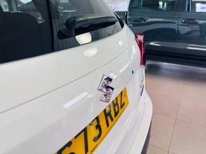 Suzuki Vitara Photo 17
