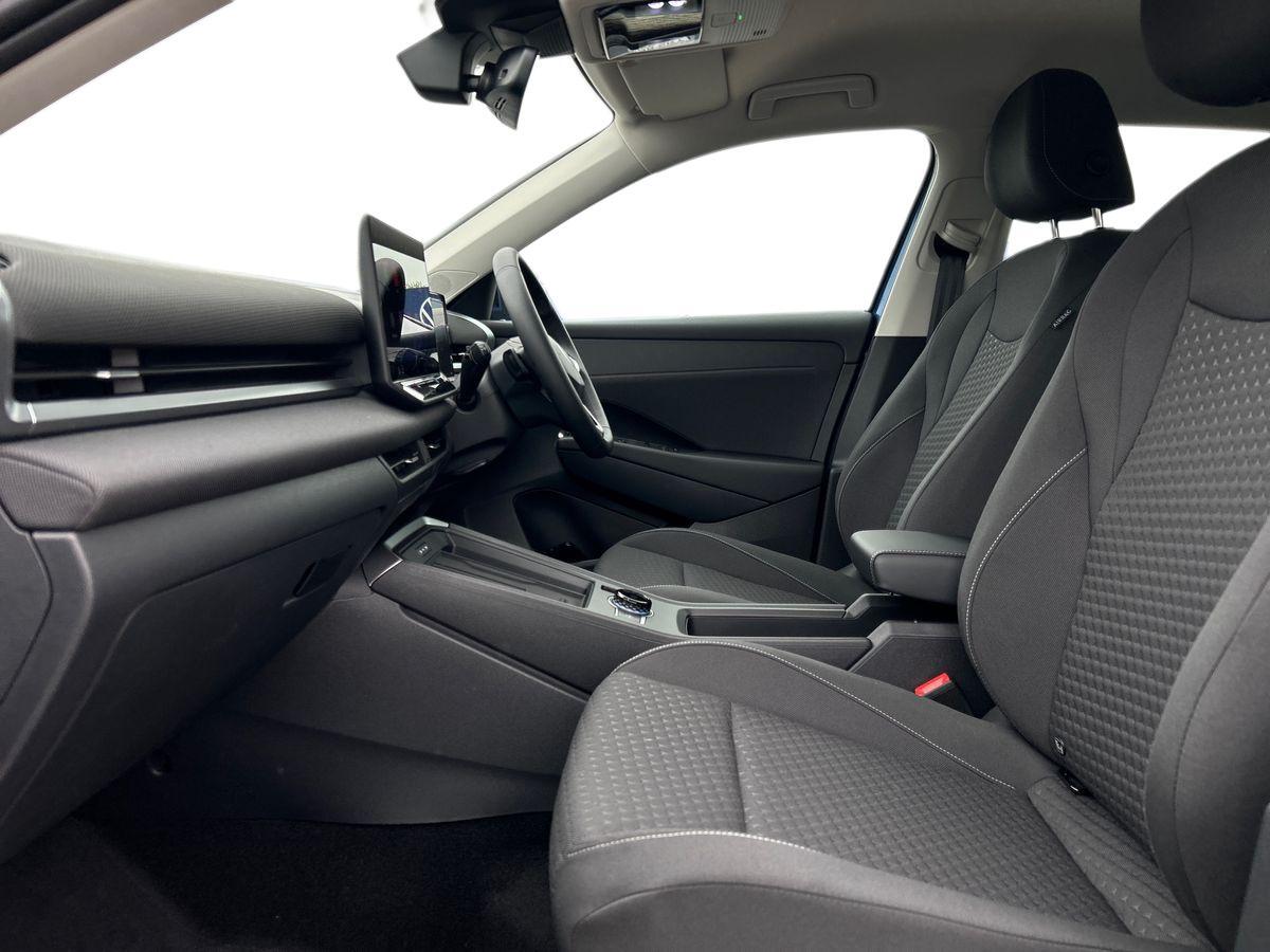 Volkswagen T-Roc Photo at-1498cd200adb4399b73fdb81aac3a96c.jpg
