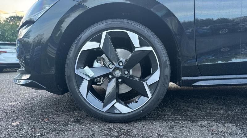 Skoda Superb Photo at-14cc75b469b04e93a4d1609d45222f31.jpg