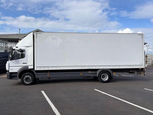 Mercedes-Benz Atego Photo at-14d449c2acb84023b59b678818dc650e.jpg