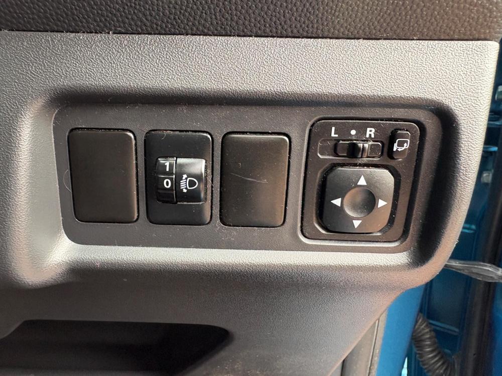 Used Mitsubishi Mirage Y26HEW 27