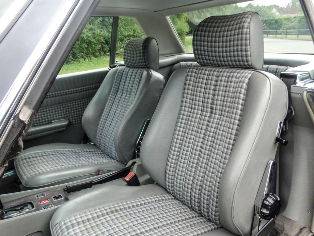 Used Mercedes-Benz 500 SL D884FYJ 19