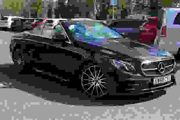 Mercedes-Benz E Class Photo at-15b5784812384cd9bb9780870822f9ce.jpg