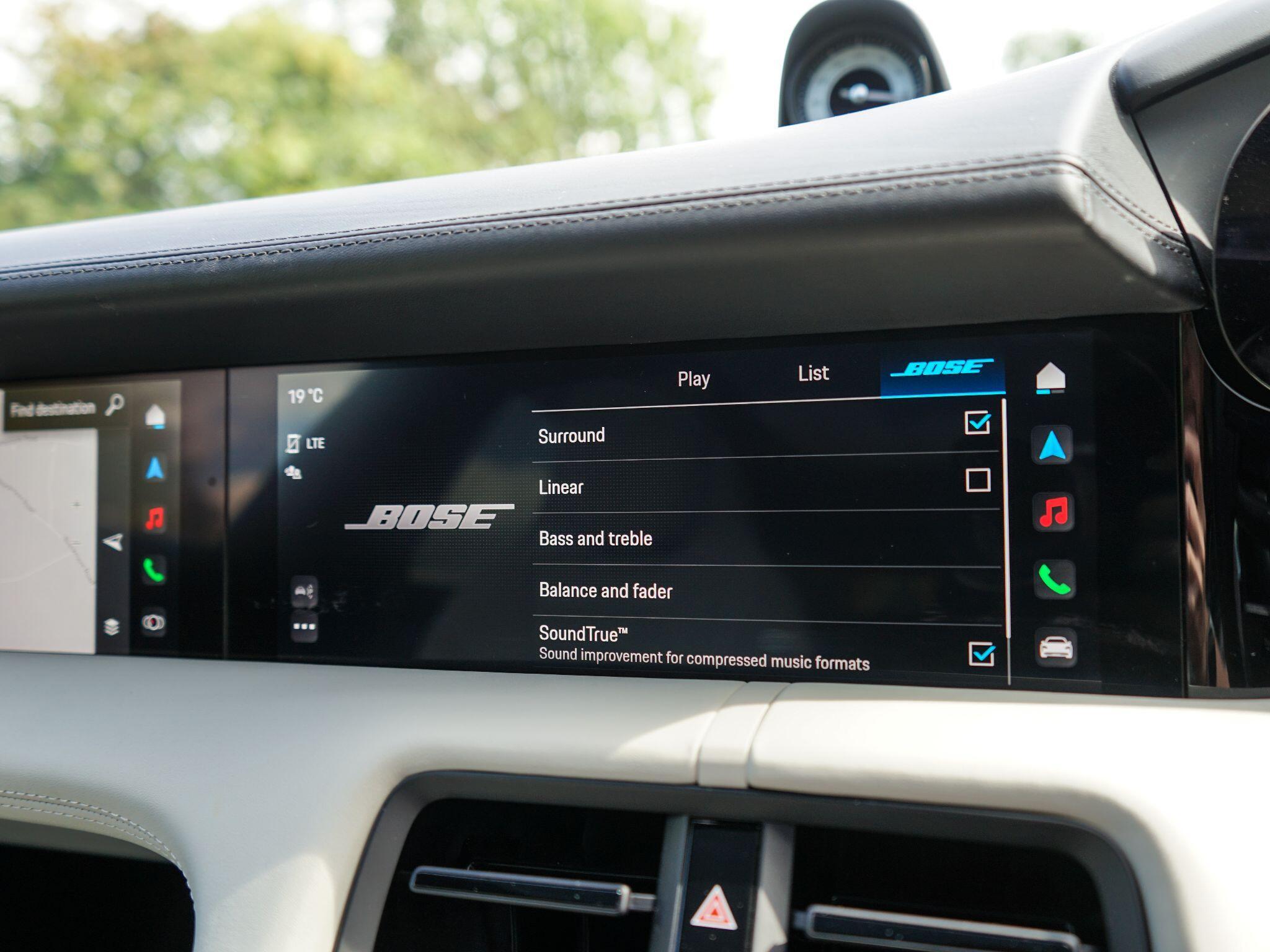 Porsche Taycan Performance Plus 93.4kWh 4S Sport Turismo 5dr Electric Auto 4WD (11kW Charger) (571 ps) — photo 37
