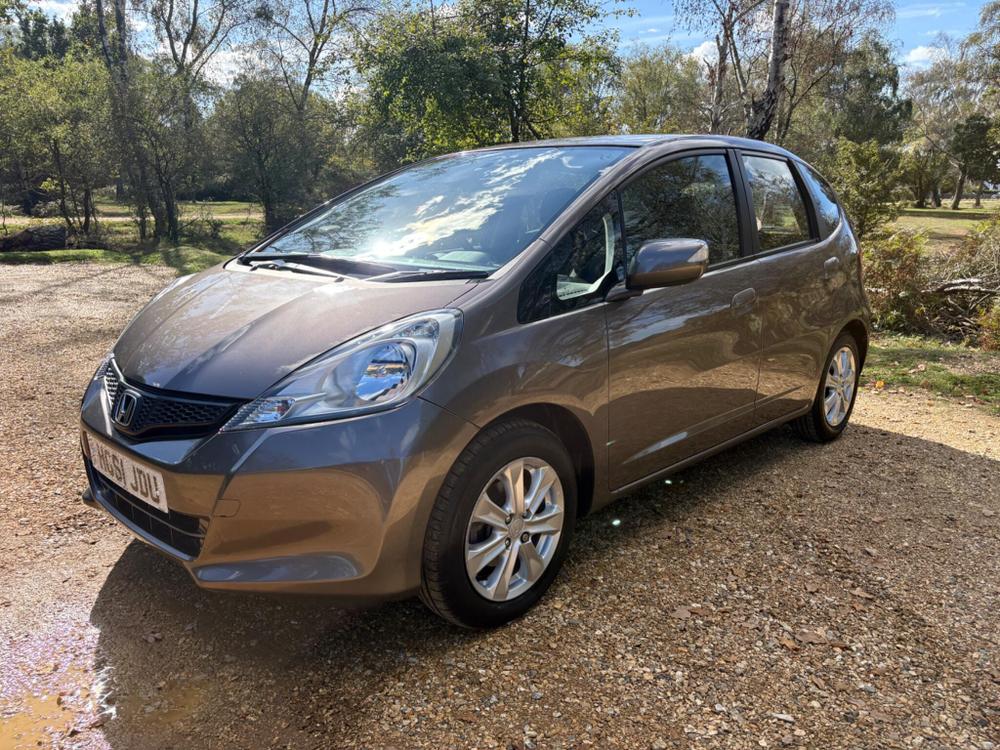 Honda Jazz Photo at-15dd279a376b49a1a4ba6b8d5ebb3fa1.jpg