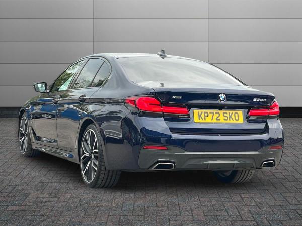 BMW 5 Series Photo at-15fc1ddd0c2f4a039004e7eb0b64bc0a.jpg