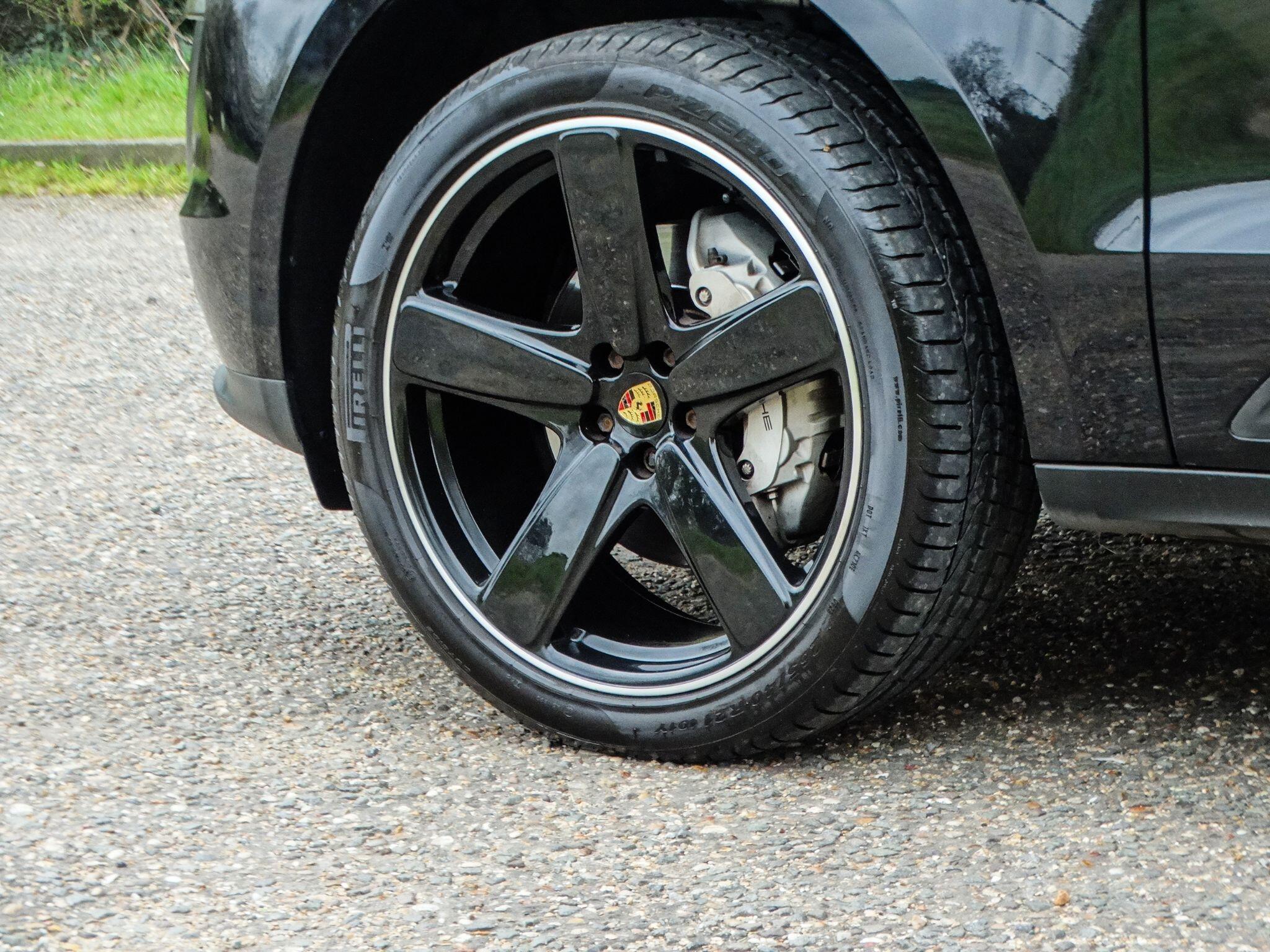 Porsche Macan 3.0 TD V6 S SUV 5dr Diesel PDK 4WD Euro 6 (s/s) (258 ps) — photo 5