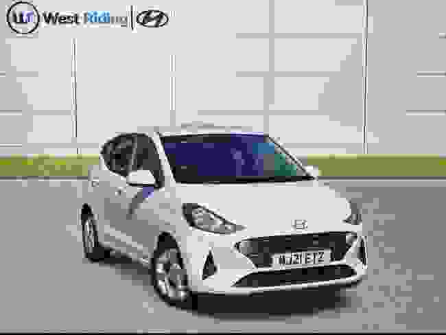 Used 2021 Hyundai i10 1.2 SE Connect Euro 6 (s/s) 5dr White at West Riding