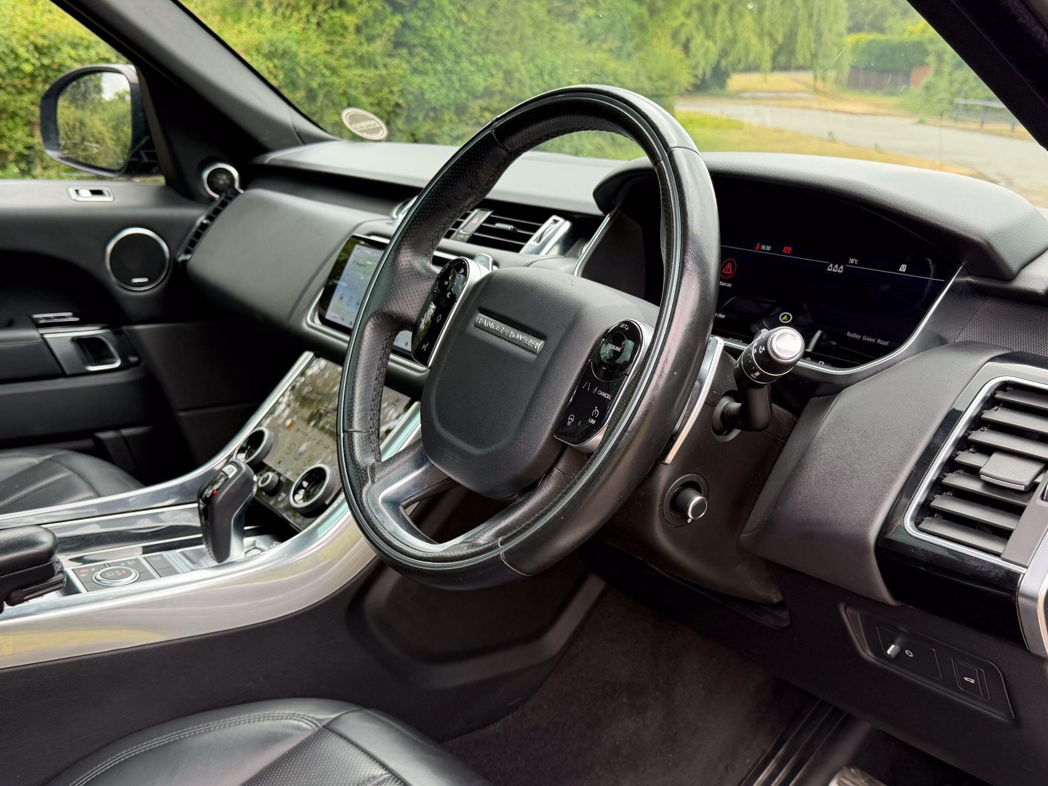 Land Rover Range Rover Sport 3.0 D300 MHEV HSE Dynamic Black SUV 5dr Diesel Auto 4WD Euro 6 (s/s) (300 ps) — photo 19