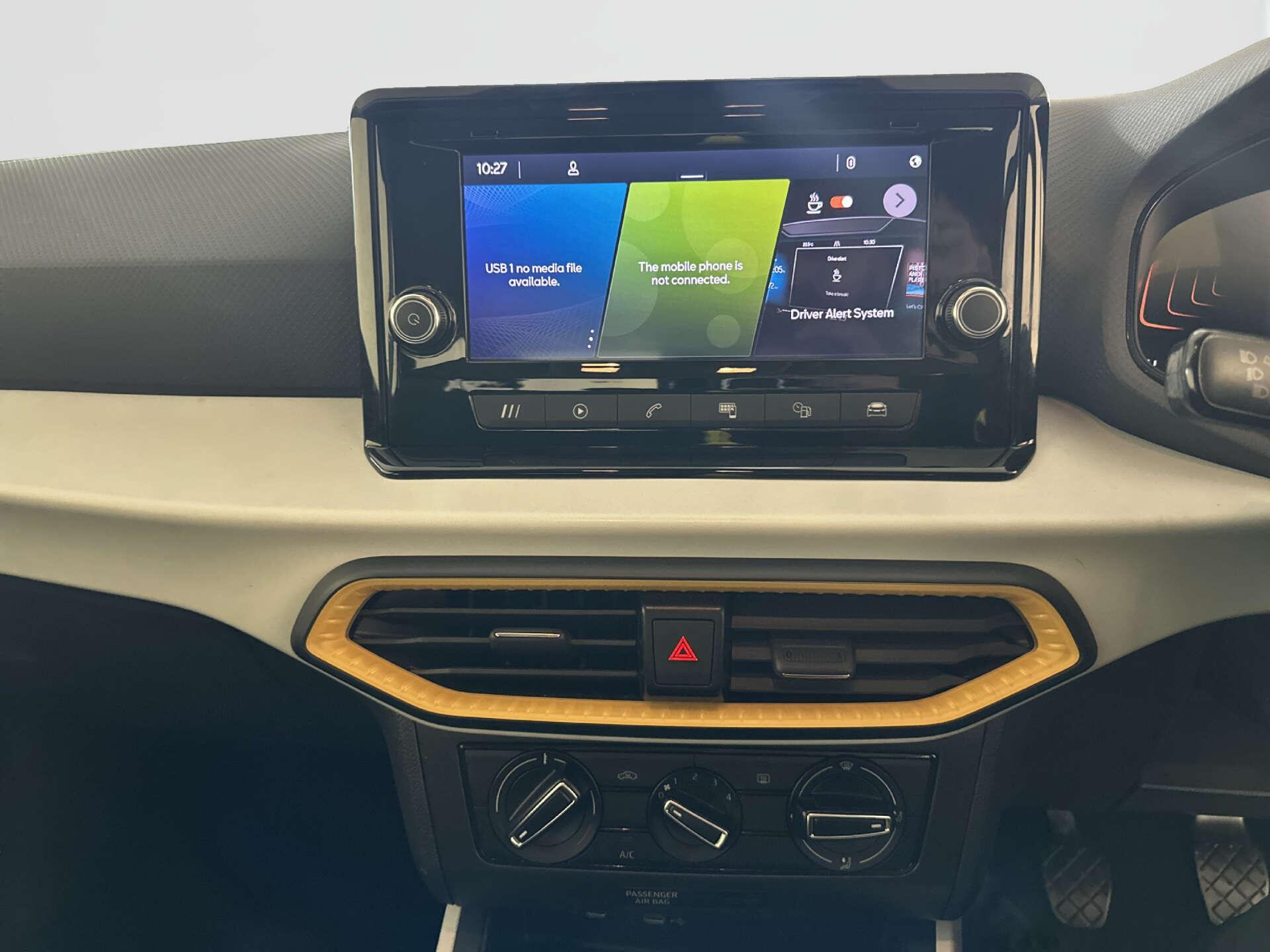2023 SEAT Arona thumbnail 19
