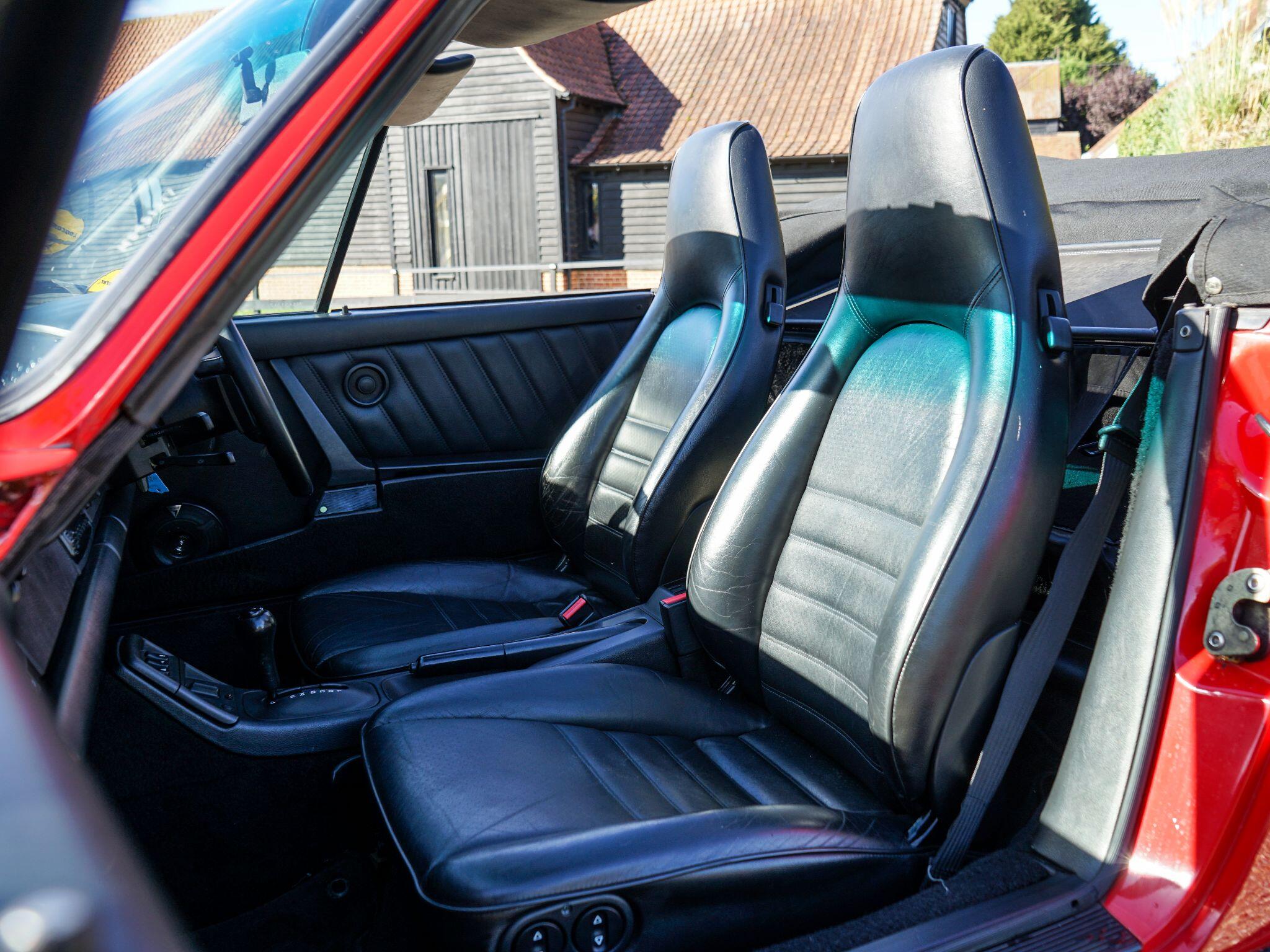 Porsche 964 C2 Cabriolet 3.6 964 Carrera 2 Cabriolet 2dr — photo 12