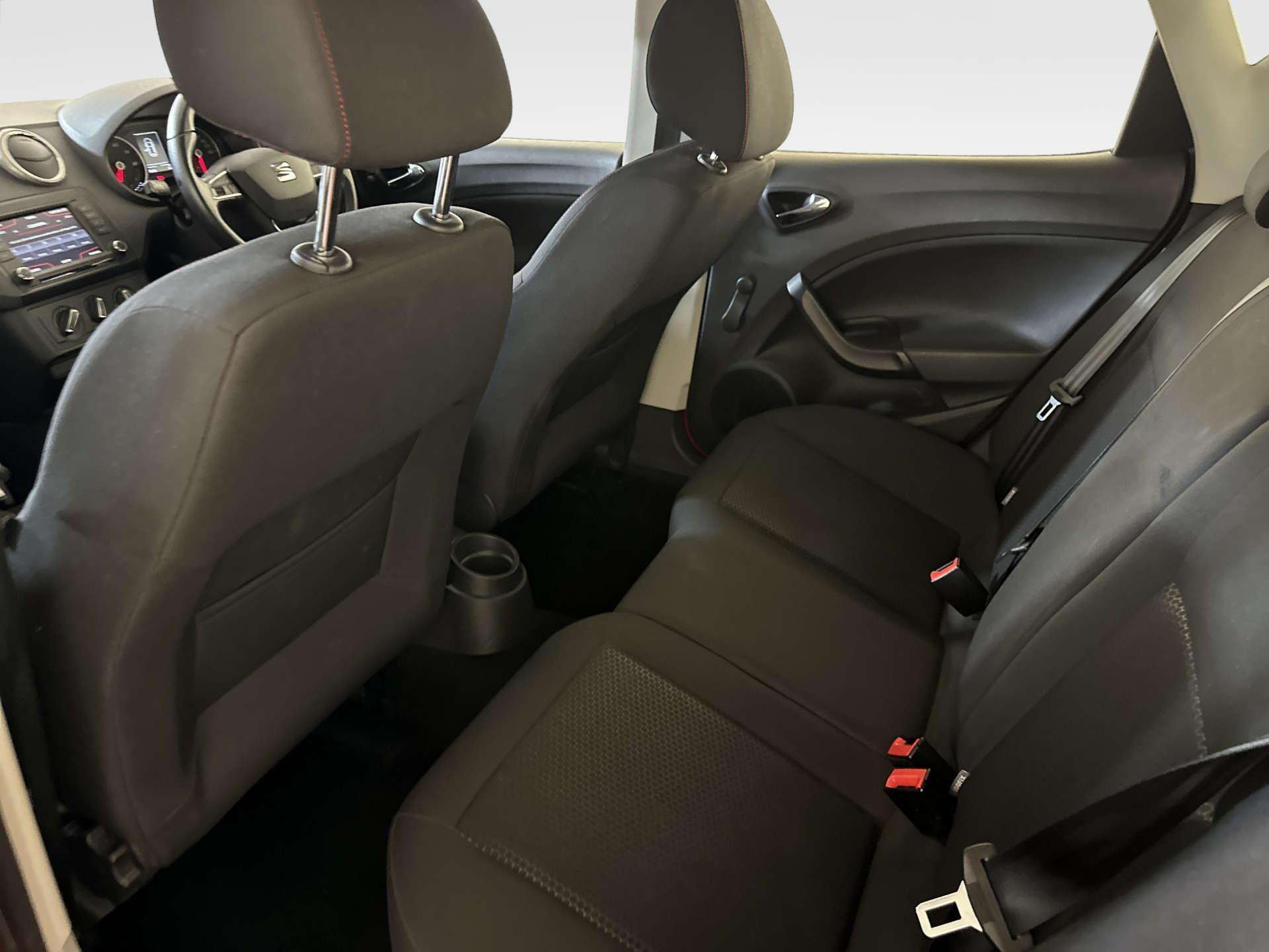 2016 SEAT Ibiza thumbnail 15