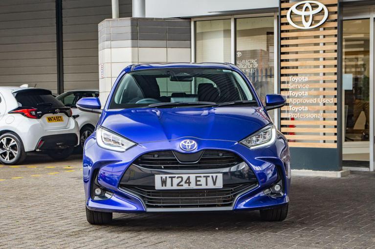 Used Toyota Yaris WT24ETV 7