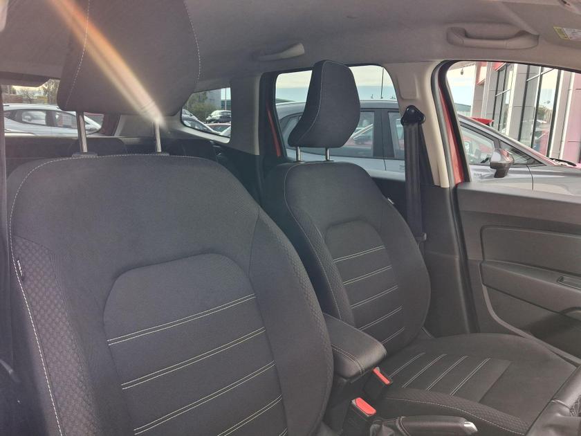 Dacia Duster Photo at-1705110b3745499b9631395fe459bea9.jpg