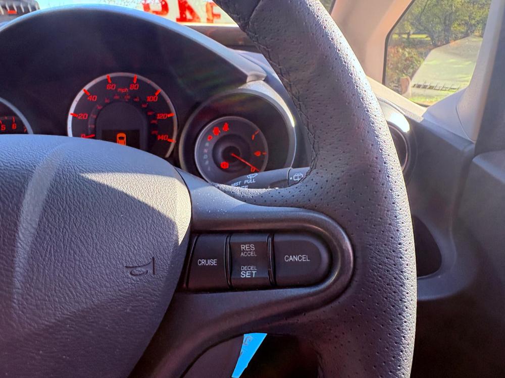 Honda Jazz Photo at-1719b8f94dfe4795aca99e43742ccaf8.jpg