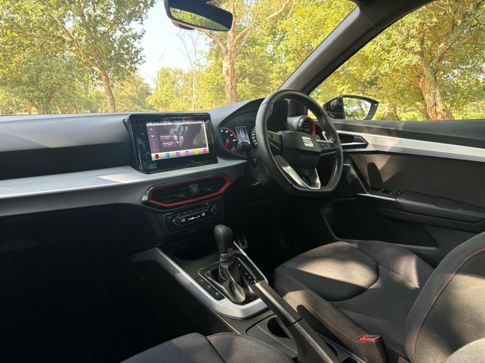 SEAT Arona Photo at-173435eb74954fc687909b593ec0d8a3.jpg