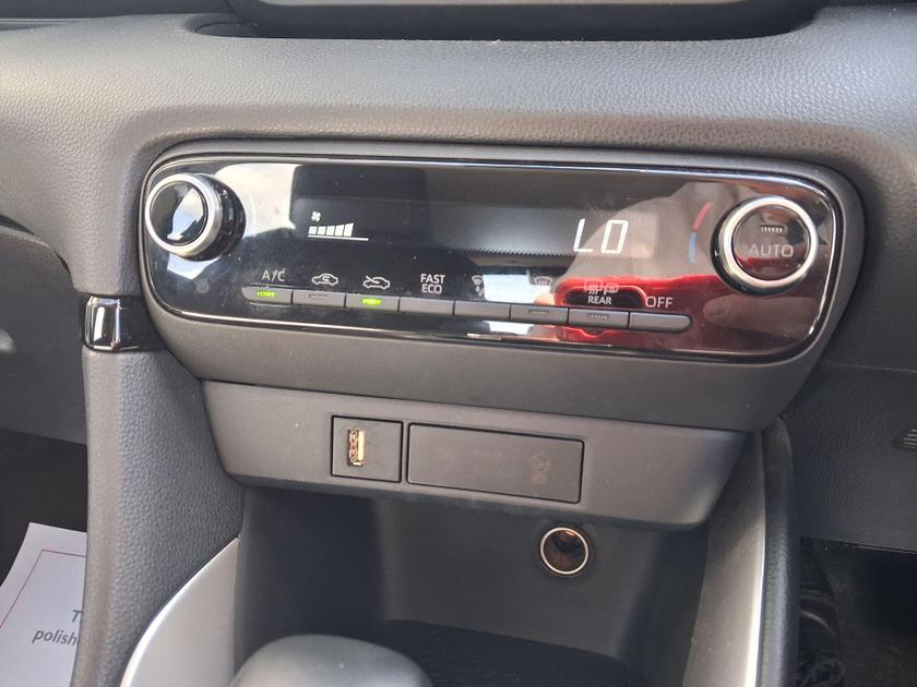 Mazda Mazda2 HYBRID Photo at-17585d597a8447a29f2e7896c66bd0d3.jpg