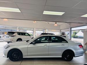 Mercedes-Benz E Class Photo 3