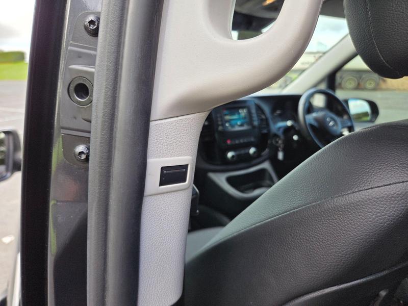 Mercedes-Benz Vito Photo at-17767999a9c849c79fc2fe9f10aad5c1.jpg