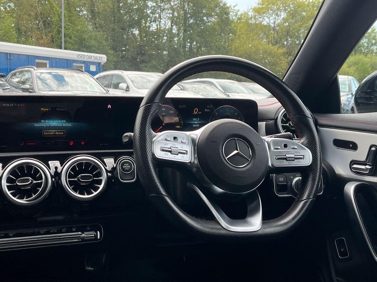 Mercedes-Benz CLA Photo 14